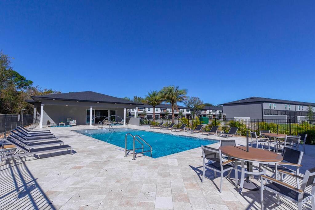 Beautiful Four Bedrooms Townhouse With Splash Pool At Le Reve Resort Киссимми Экстерьер фото